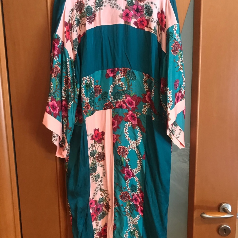 Sandro Floral-print Crepe De Chine Kimono Green - Picture 6 of 8